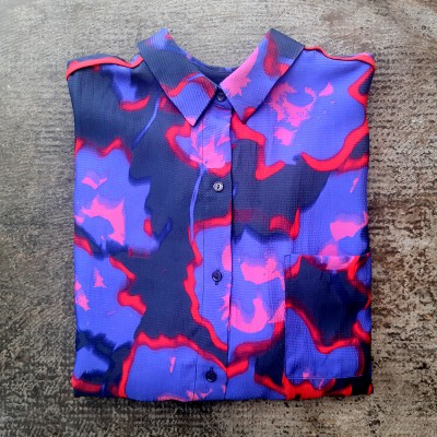 Camisa estampada ribete