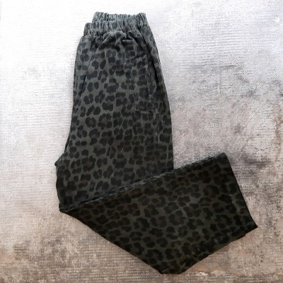 Pantalón leopardo verde